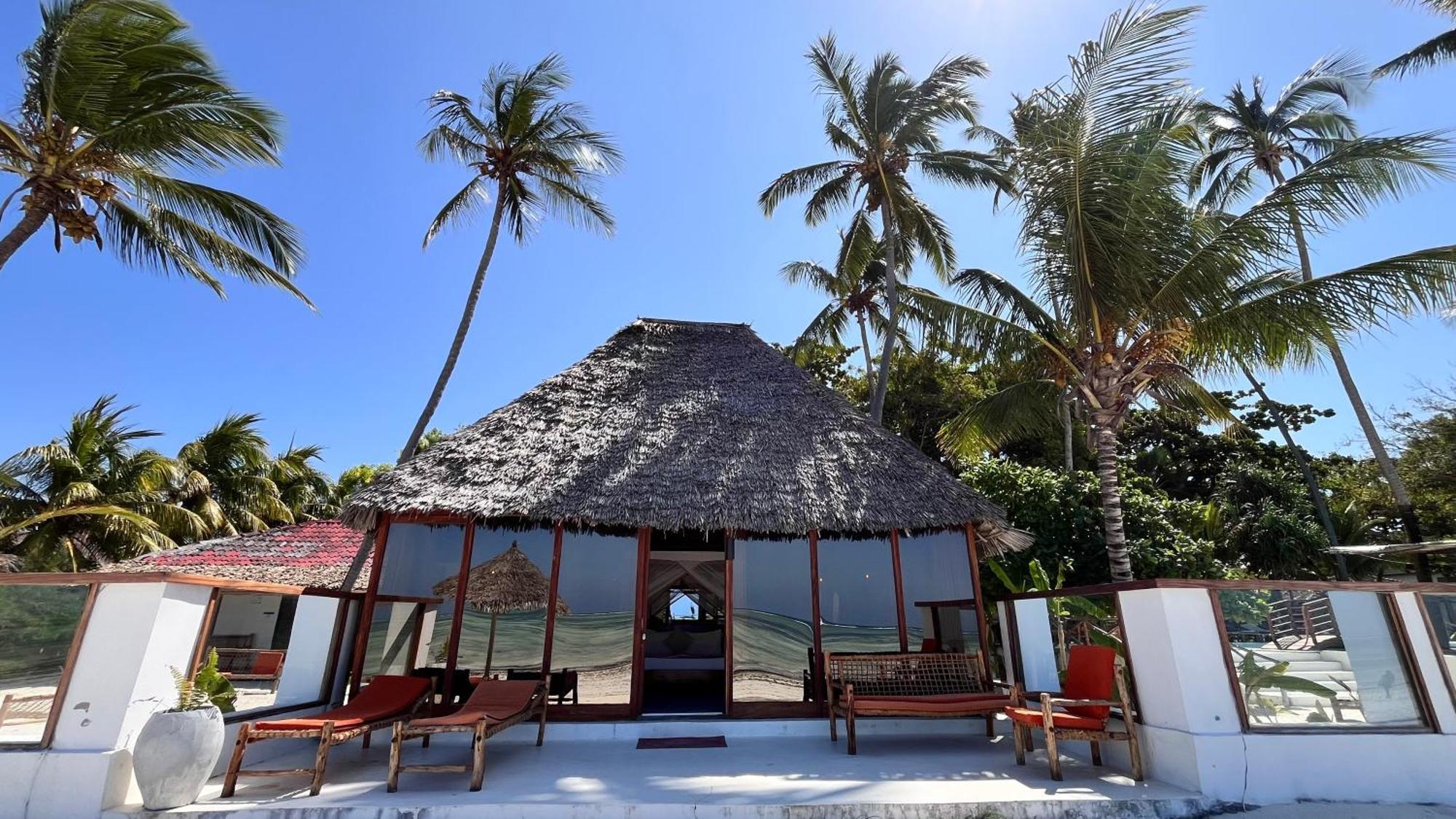 Tiki Beach Club & Resort (Adults Only) Bwejuu Exterior photo