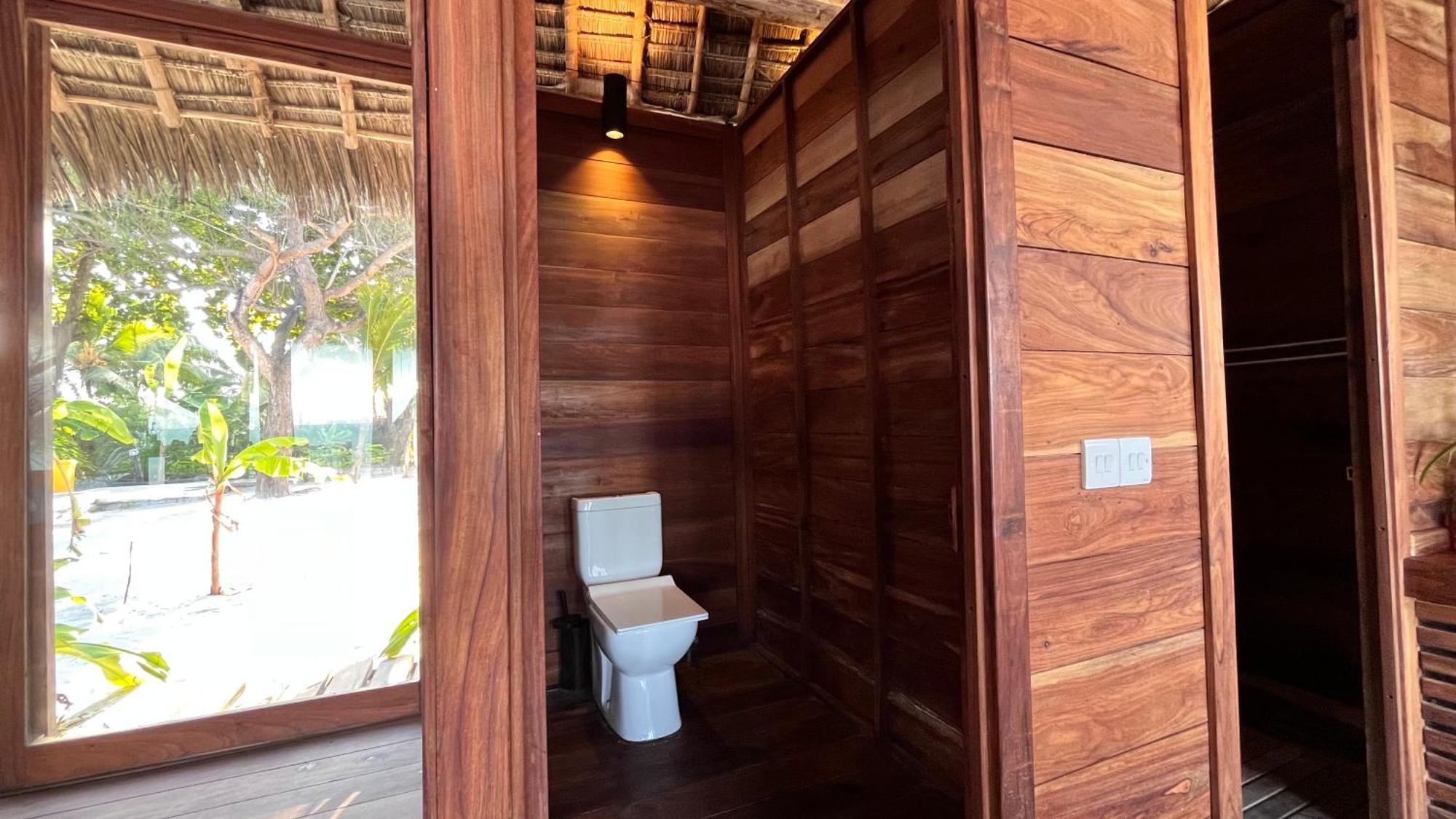 Tiki Beach Club & Resort (Adults Only) Bwejuu Exterior photo